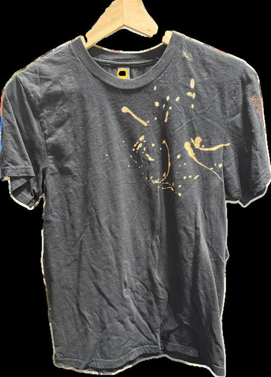 1601 Original Hand Painted T-Shirt Item